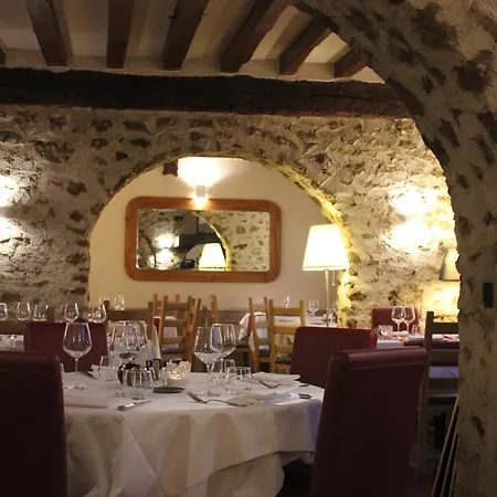 Logis Le Manoir De Sauvegrain Hotel 3*