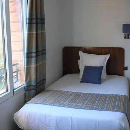 Logis Le Manoir De Sauvegrain Hotel