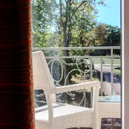 Hotel Logis Le Manoir De Sauvegrain