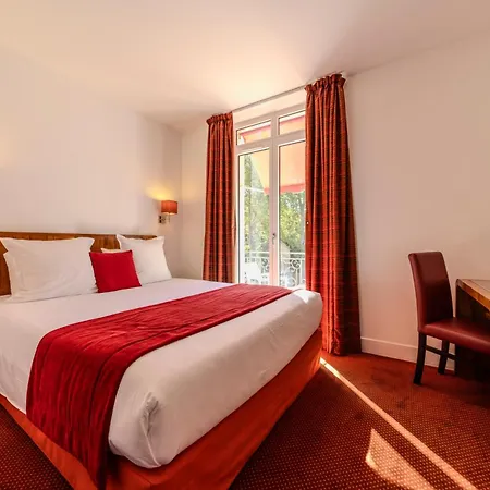 Logis Le Manoir De Sauvegrain Hotel 3*