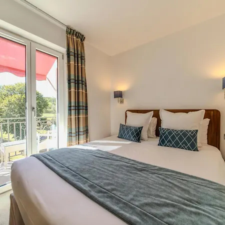 Hotel Logis Le Manoir De Sauvegrain 3*