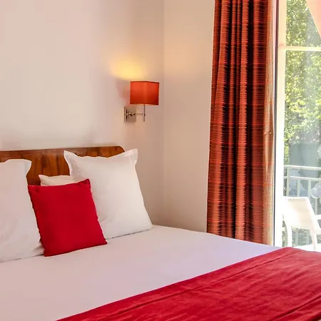 Logis Le Manoir De Sauvegrain Hotel