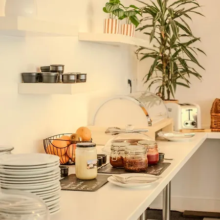 Hotel Logis Le Manoir De Sauvegrain Saint-Lambert (Yvelines)