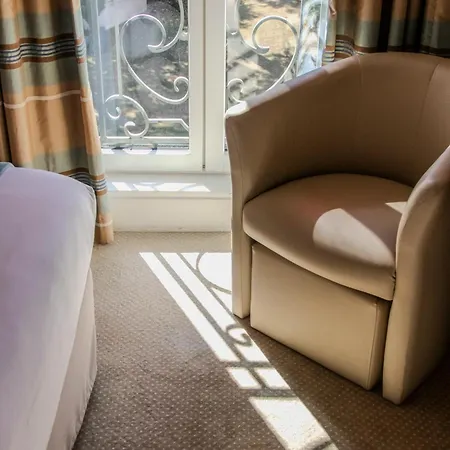 Hotel Logis Le Manoir De Sauvegrain