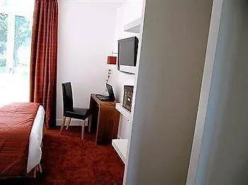 Hotel Logis Le Manoir De Sauvegrain 3*
