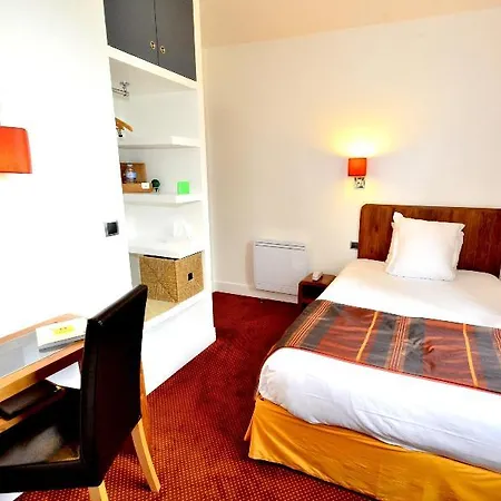 Hotel Logis & Restaurant - Le Manoir De Sauvegrain 3*