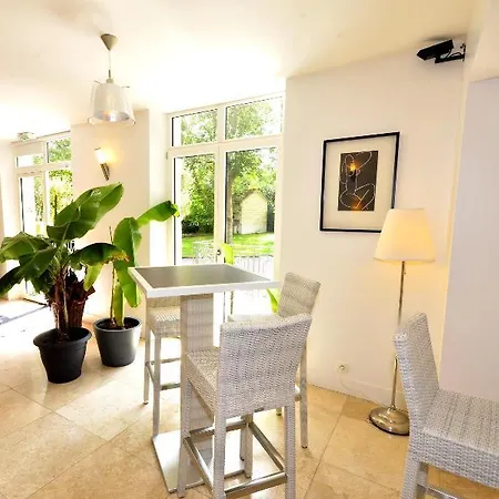 Logis & Restaurant - Le Manoir De Sauvegrain Saint-Lambert (Yvelines)