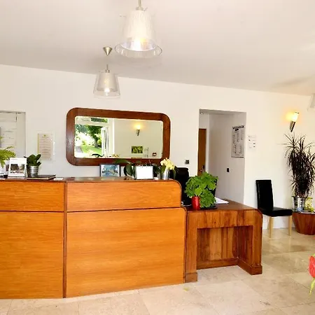 Logis & Restaurant - Le Manoir De Sauvegrain